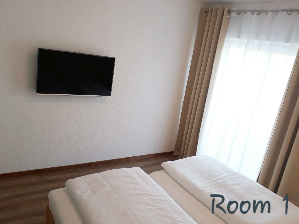 Modernes Apartment Metzingen Mittelstadt Extérieur photo